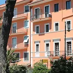 Hotel La 3*