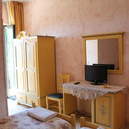 Hotel La 3*